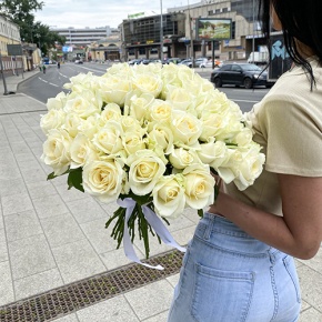 Букет из 51 розы Аваланж (40 см) в Павловском Посаде