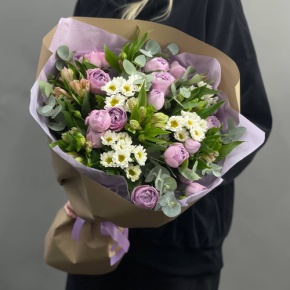 Букет "Парадайз" из кустовых пионовидных роз, альстромерий и хризантем сантини в Павловском Посаде