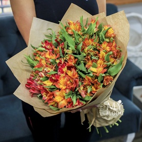 Букет "Оттенки осени" из 27 альстромерий в Павловском Посаде