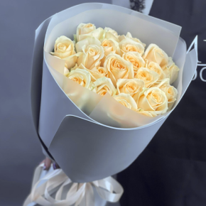 Букет из 25 роз Аваланж (50 см) в Павловском Посаде