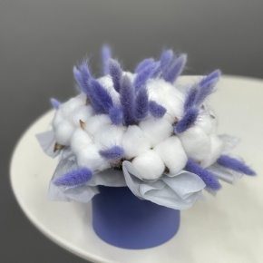 Композиция в шляпной коробке мини из хлопка и лагуруса в Павловском Посаде