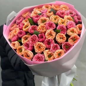 Букет "Лав ю" из 51 пионовидной розы Риджентс парк (60 см) в Павловском Посаде