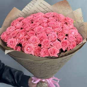 Букет из 15 кустовых коралловых роз (60 см) в Павловском Посаде