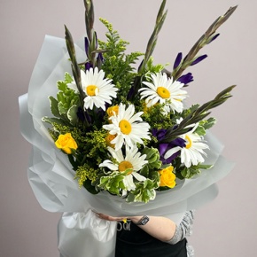 Букет из гладиолусов, роз и ромашек в Павловском Посаде