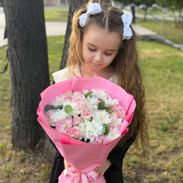 Букет из хризантем, эустом и роз в Павловском Посаде