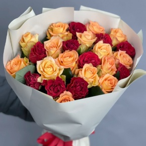 Букет "Прайм" из 25 роз Оранж и Эль Торо (50 см) в Павловском Посаде