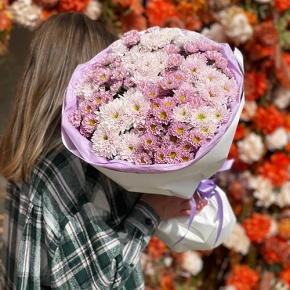 Букет "Миражи" из кустовых хризантем и сантини в Павловском Посаде