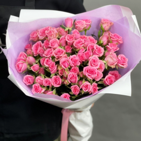 Букет "Рассвет принцессы" из 15 кустовых роз (50 см) в Павловском Посаде