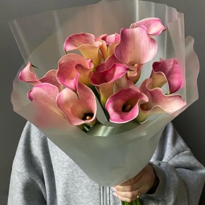 Букет из 13 нежных калл в Павловском Посаде