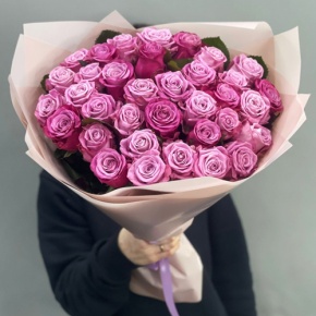 Букет из 51 розы Космик (50 см) в Павловском Посаде