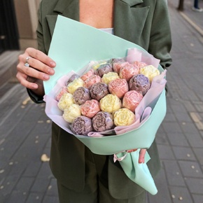 Букет 25 шоколадных пионов в Павловском Посаде