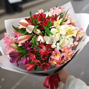 Букет из 19 альстромерий микс в Павловском Посаде