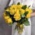 Букет из 25 лимонных роз с рускусом (40 см) в Павловском Посаде