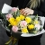 Букет "Моя нежность" из лимонных роз, ромашек и диантусов в Павловском Посаде