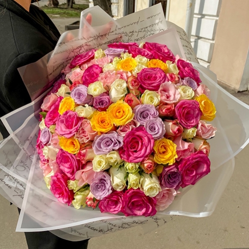 Букет "Bubble gum" из 101 розы микс (50 см) в Павловском Посаде